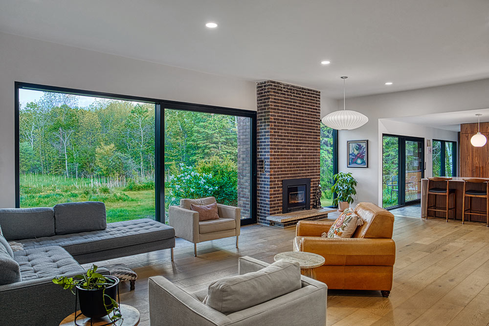 MasterPatio lift and slide doors in living space of modern house